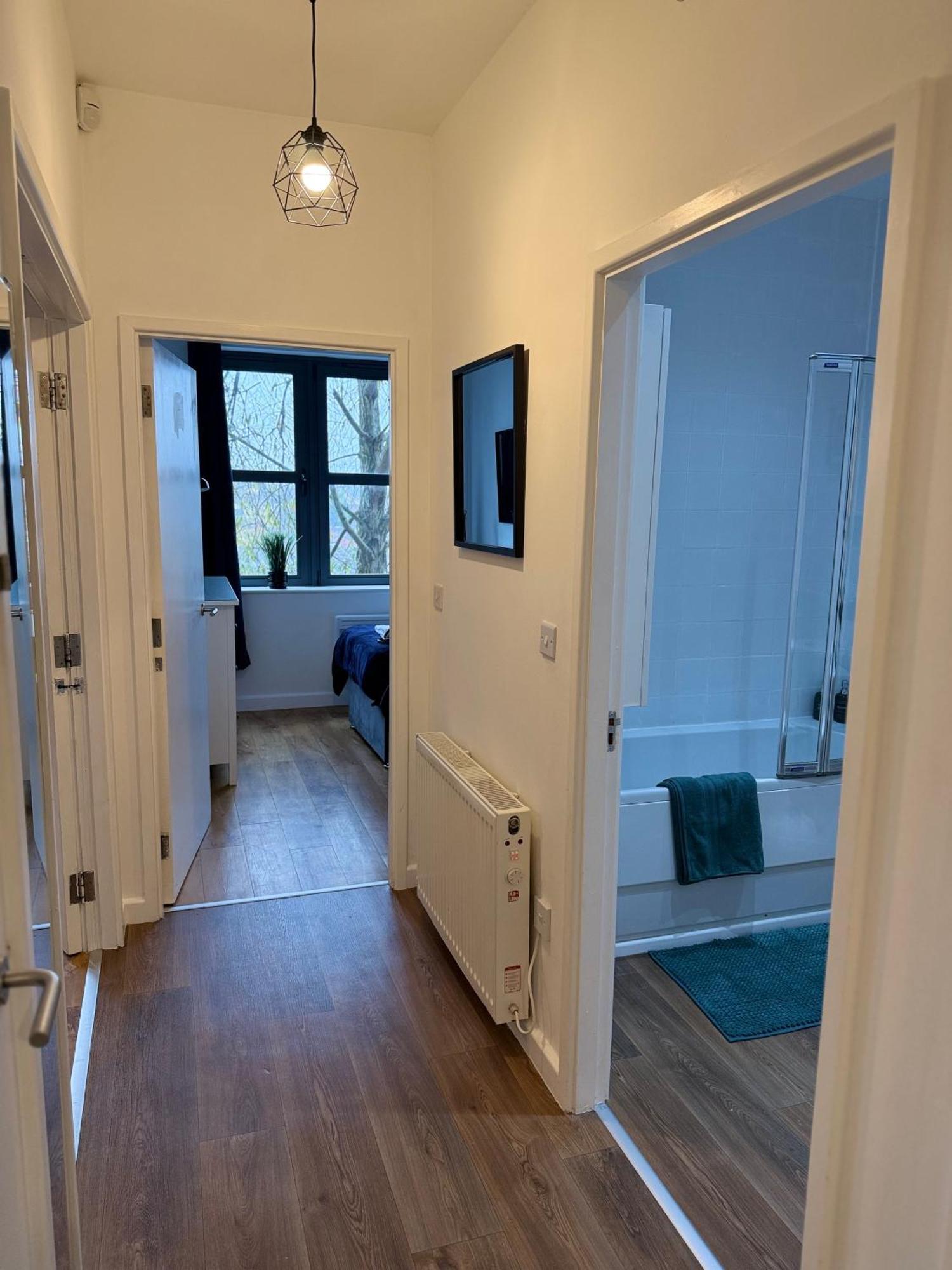 Vibrant Cosy 2 Bedroom Apartment Coventry Exterior photo